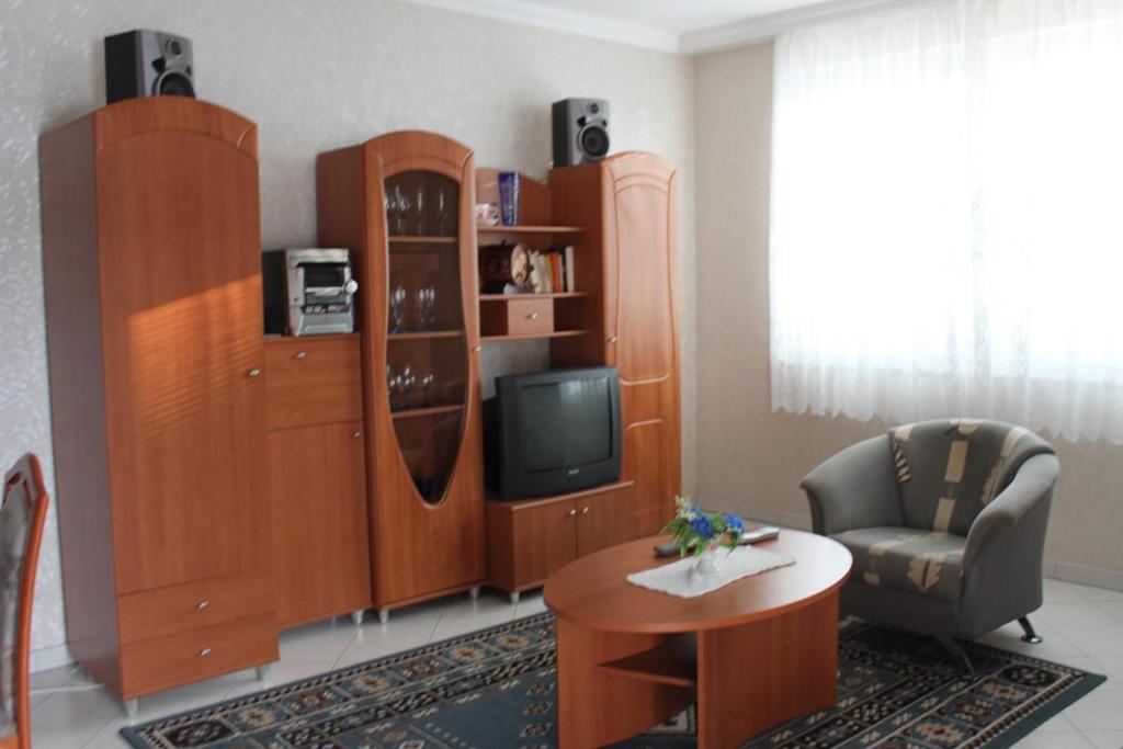 Orwa Apartmanok - Fenyofa Koez Zalakaros Kamer foto